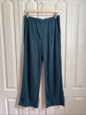 Soft Surroundings Green Pull On Pant. Wide Leg. Size Medium
